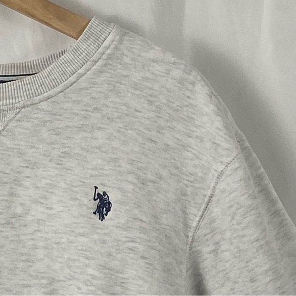 U.S. Polo Assn. Men's Light Gray Pullover Crew Neck Sweater Size Medium - Picture 4 of 16